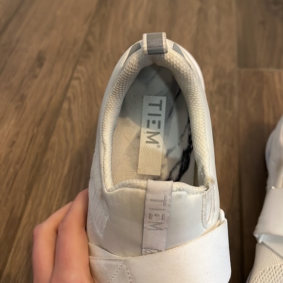 Timex Clip In White Sneakers - Picture 2 of 6